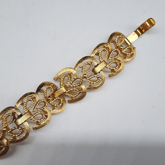 Trifari Jewelry - Vintage Signed Crown Trifari Victorian Style Panel Link Bracelet Textured 7"